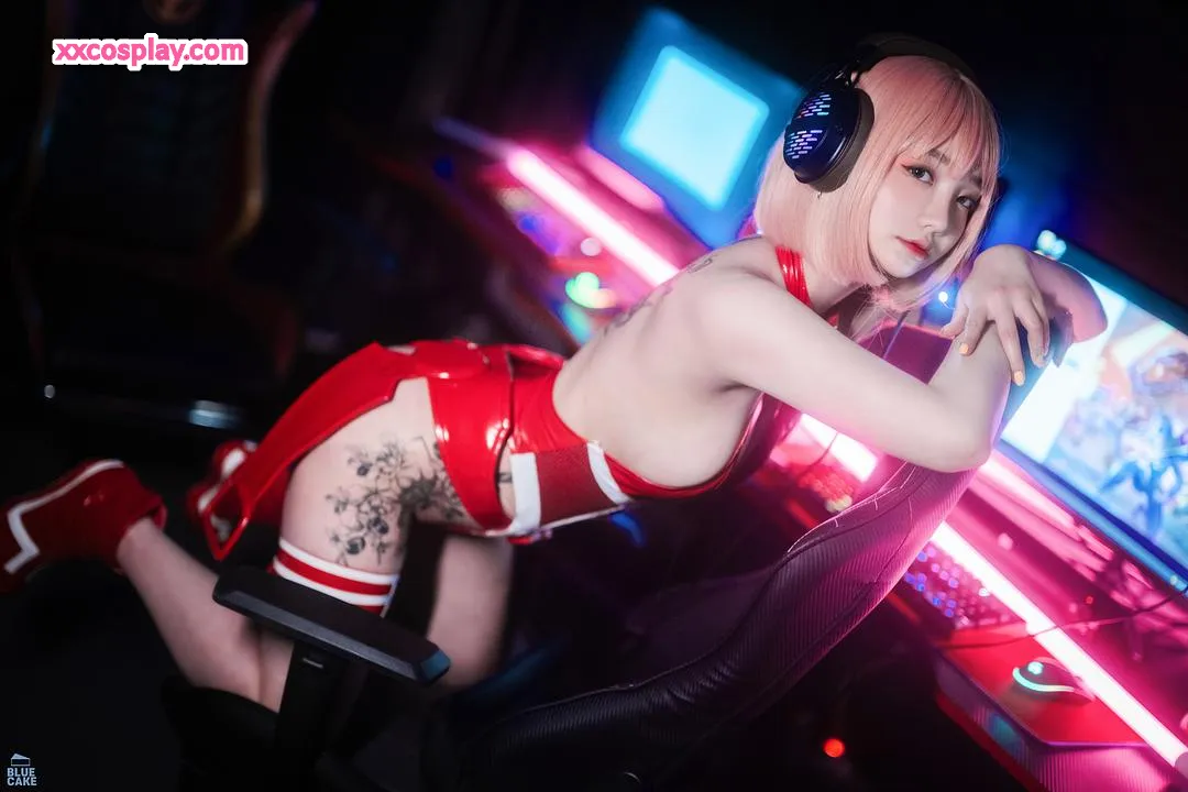 Son Ye-Eun: Red Latex Cyberpunk Gamer